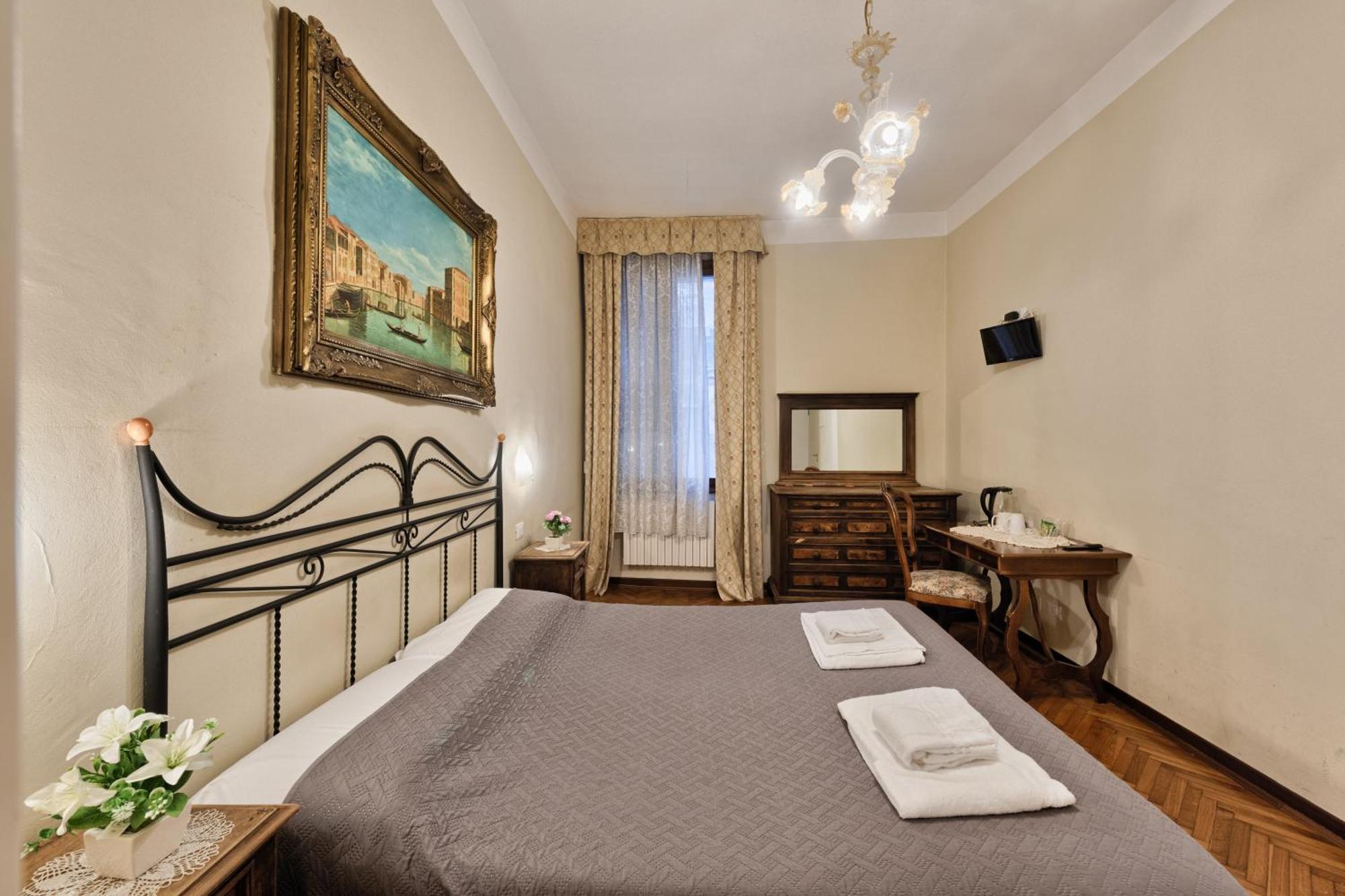 Joy Rialto Rooms Venice Exterior photo